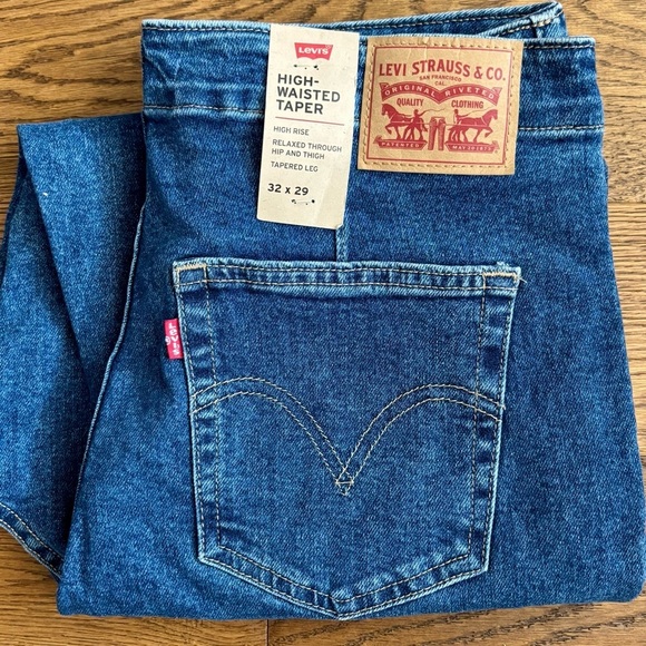 Levi’s High-Waisted Tapered Jeans - Picture 2 of 10